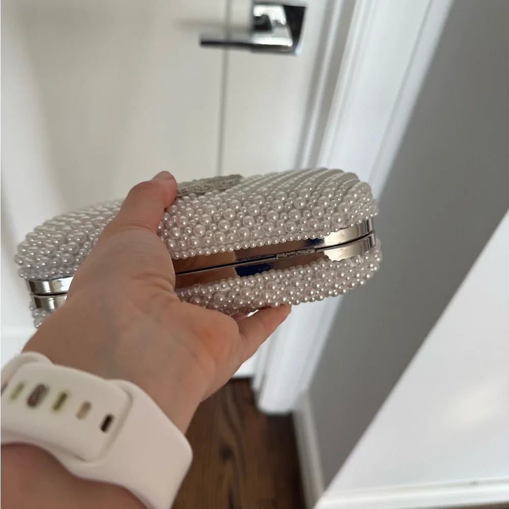 Faux Elegant Pearl Embellished Clutch - Picture 4 of 5